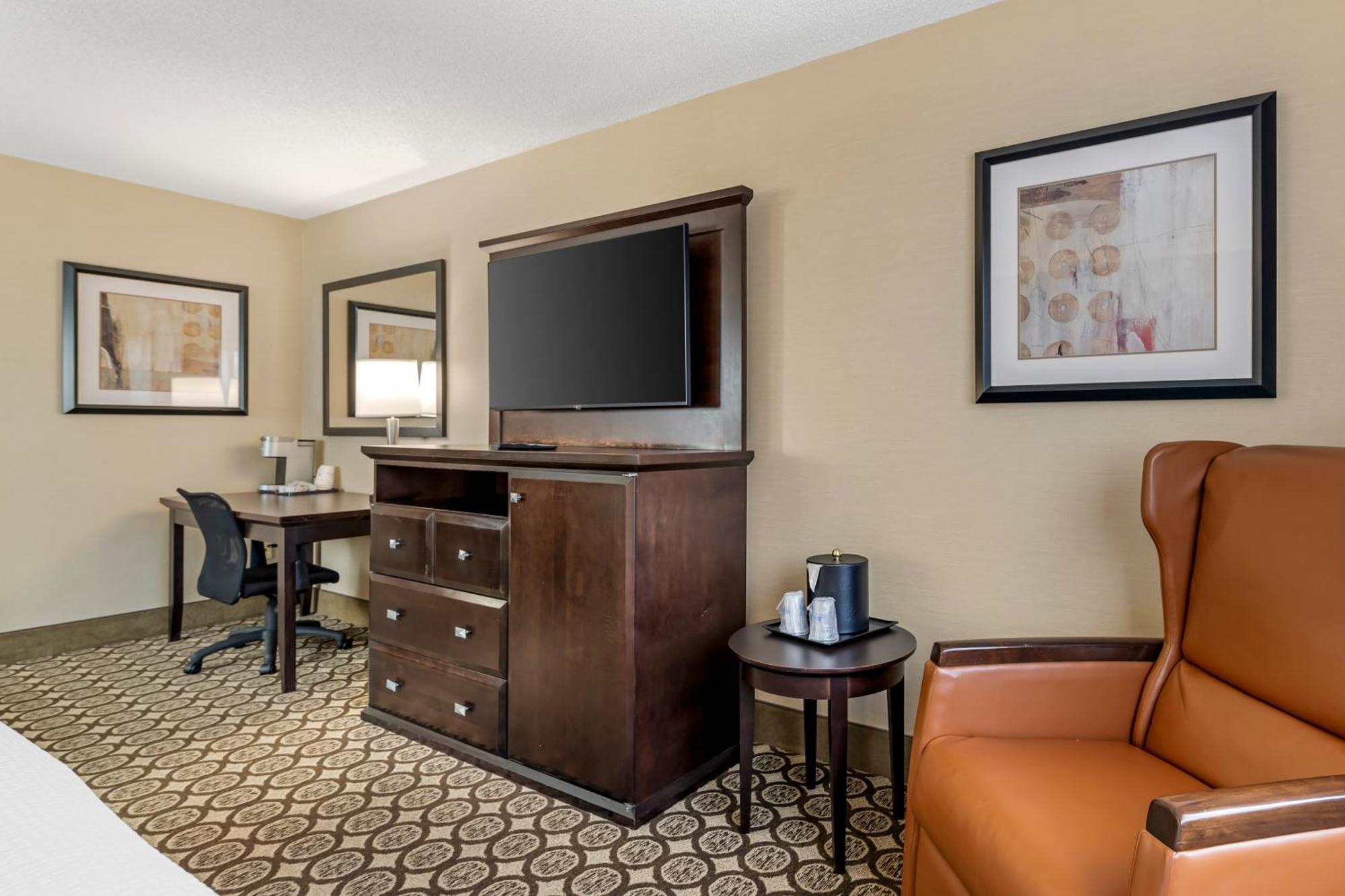 Best Western Plus InnTowner Madison Extérieur photo