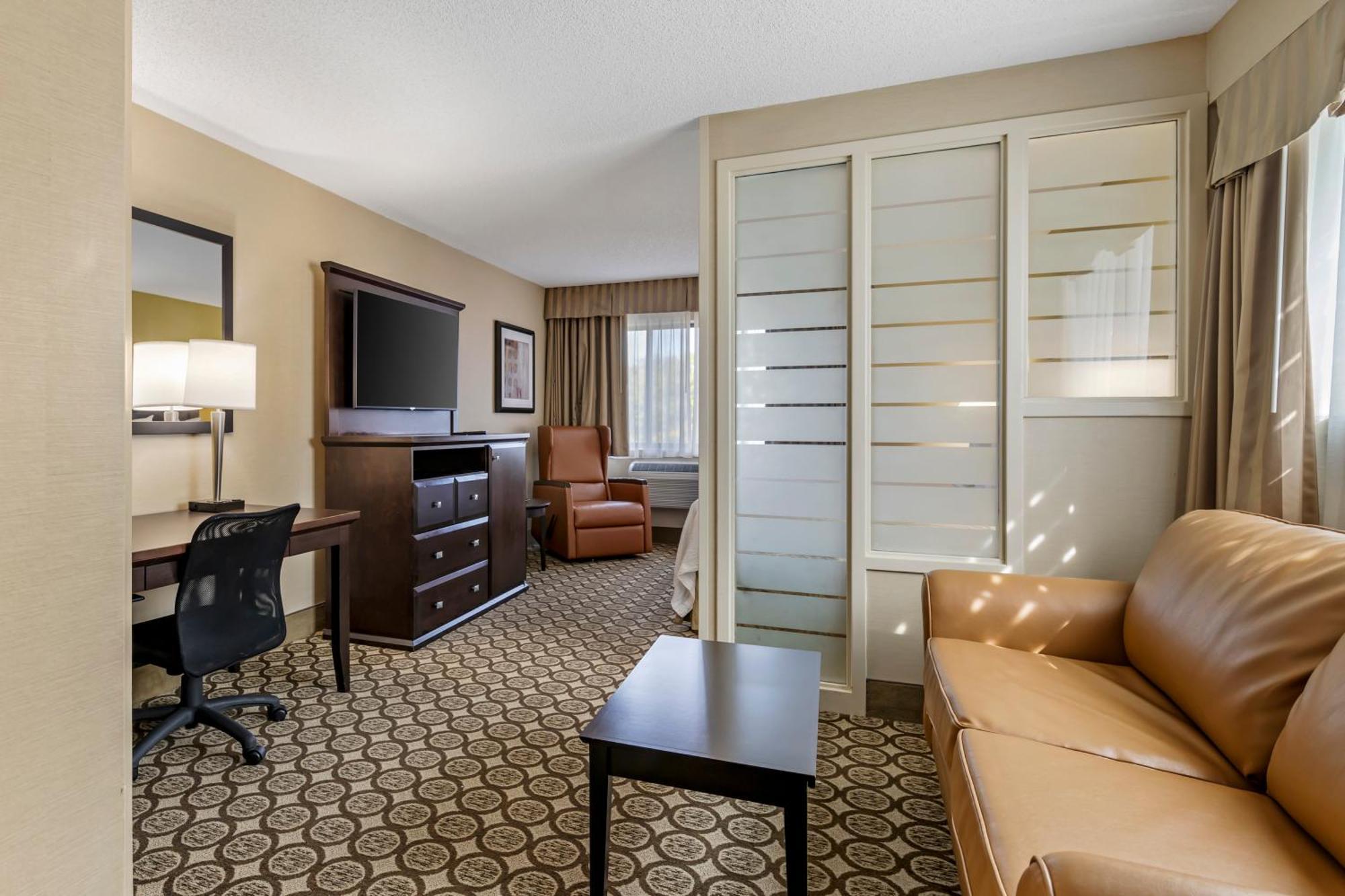 Best Western Plus InnTowner Madison Extérieur photo