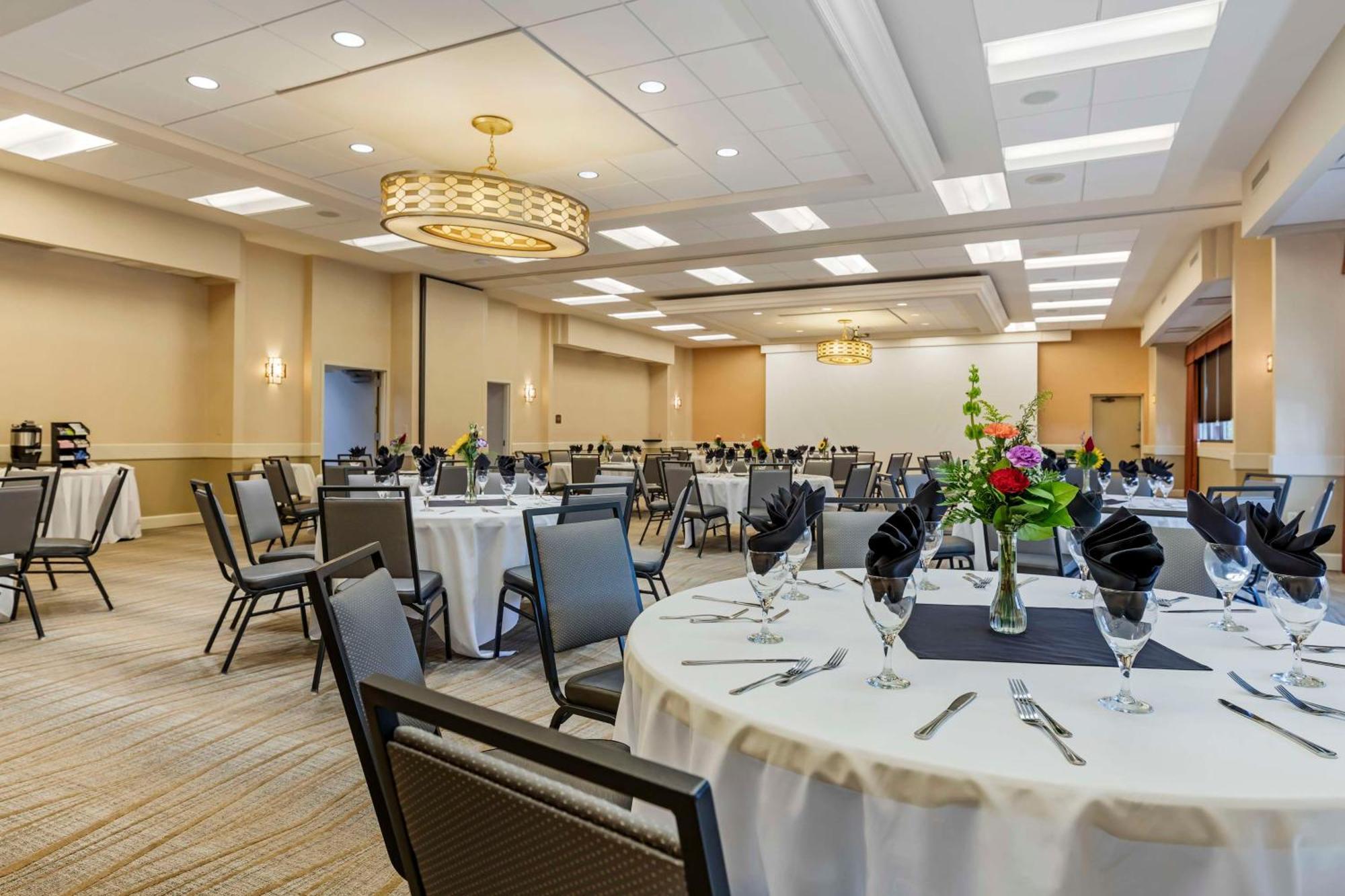Best Western Plus InnTowner Madison Extérieur photo