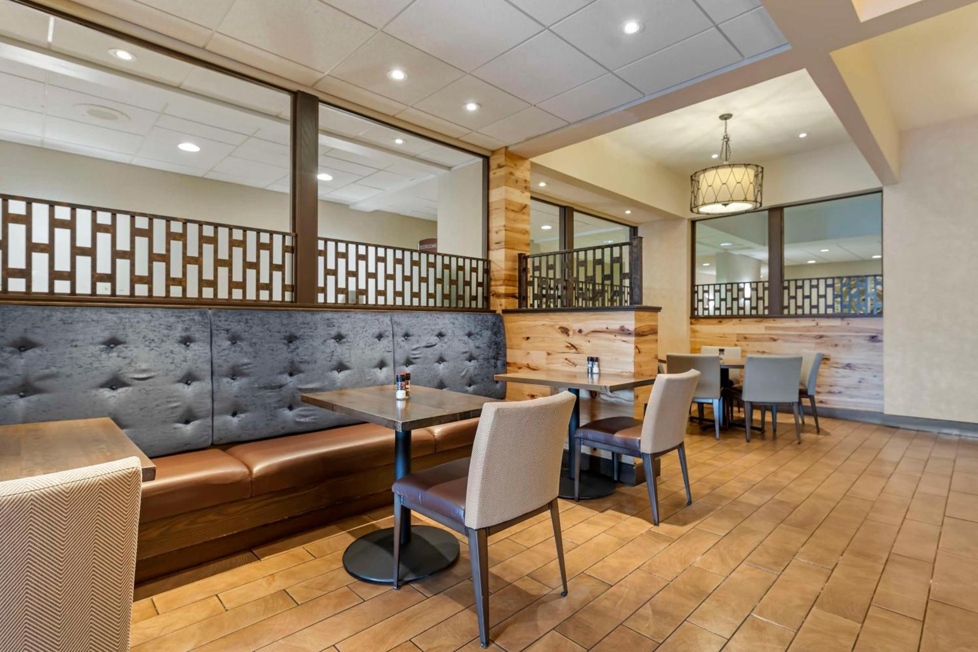 Best Western Plus InnTowner Madison Extérieur photo